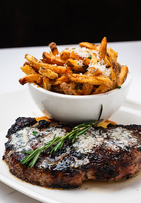Nora's Cuisine is an Italian restaurant on Flamingo Road in Las Vegas, NV.